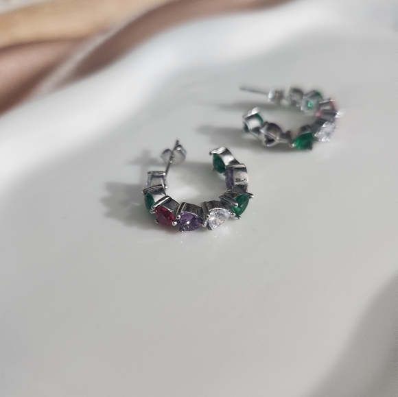 Jewelry - Stainless steel multicolor open hoop earrings